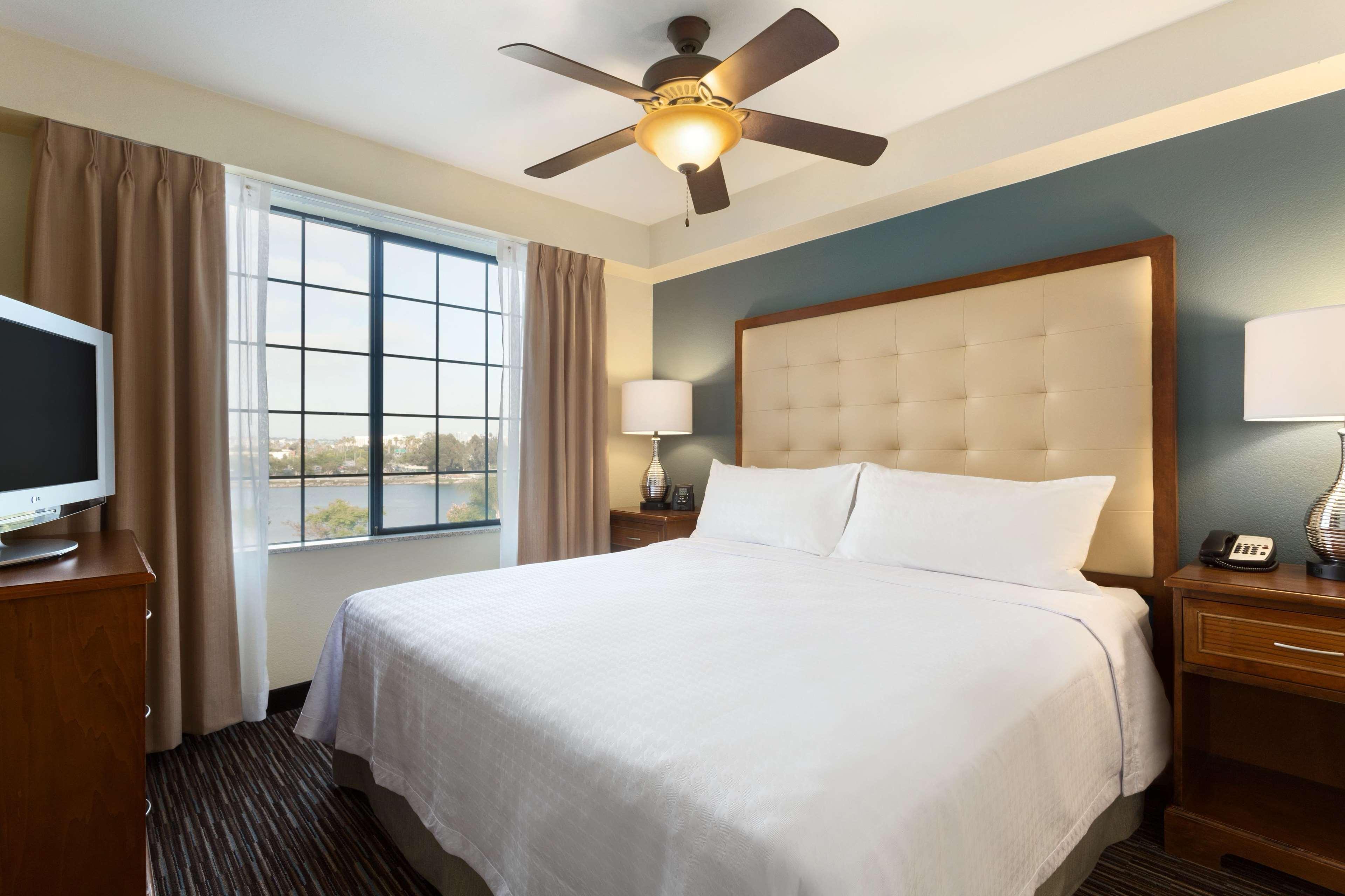 Homewood Suites By Hilton San Diego Airport-Liberty Station מראה חיצוני תמונה