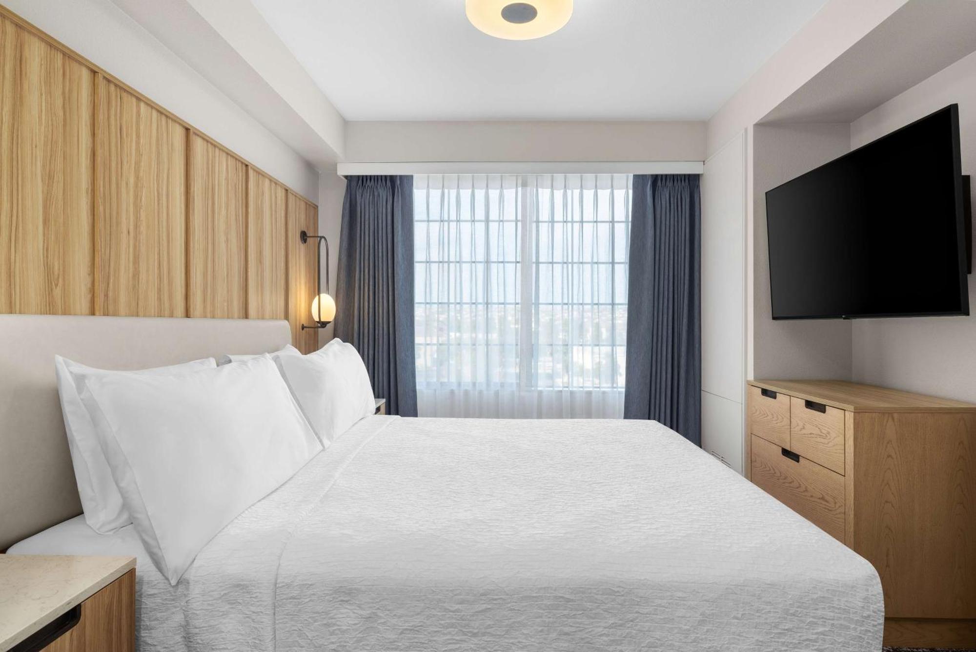 Homewood Suites By Hilton San Diego Airport-Liberty Station מראה חיצוני תמונה