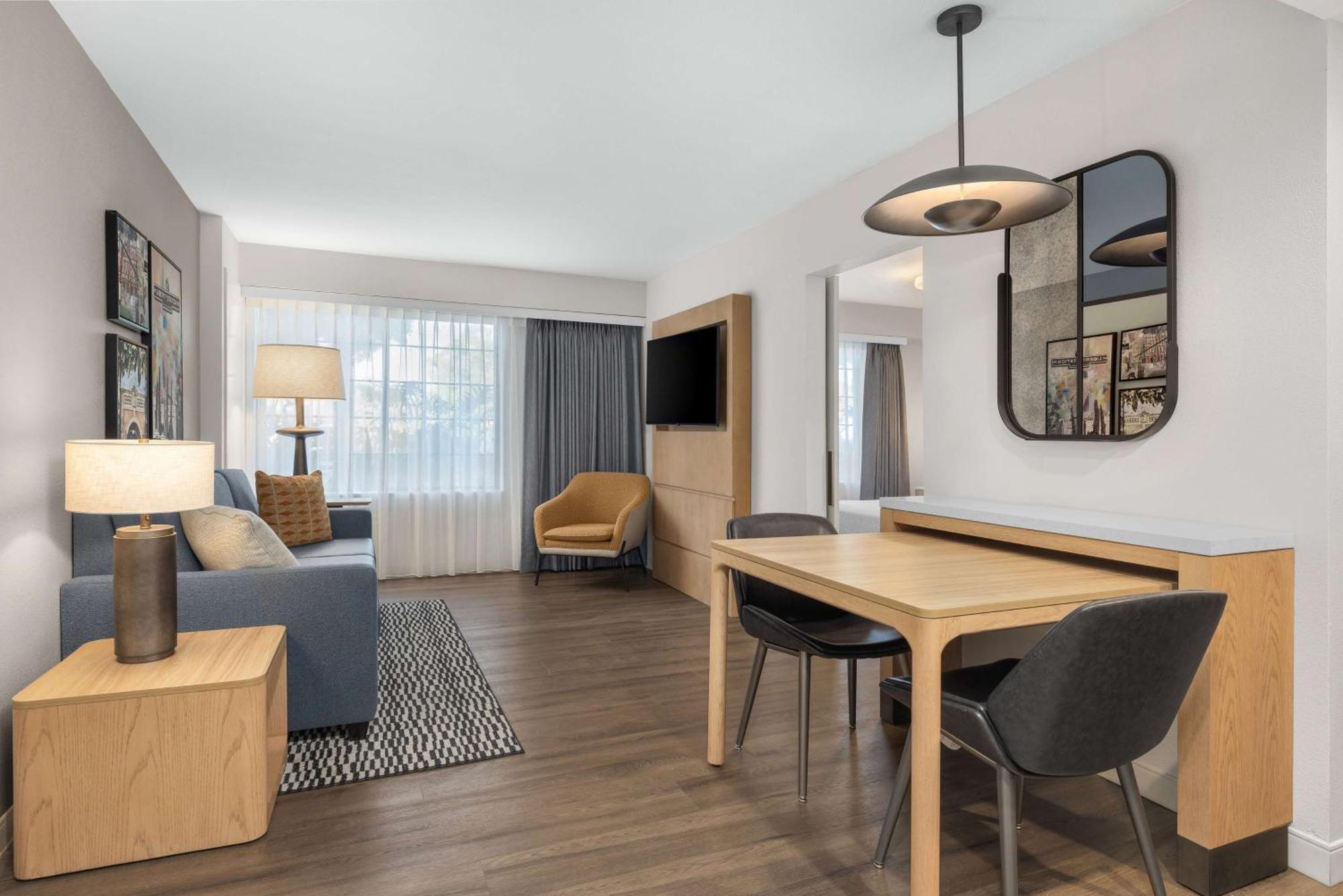 Homewood Suites By Hilton San Diego Airport-Liberty Station מראה חיצוני תמונה