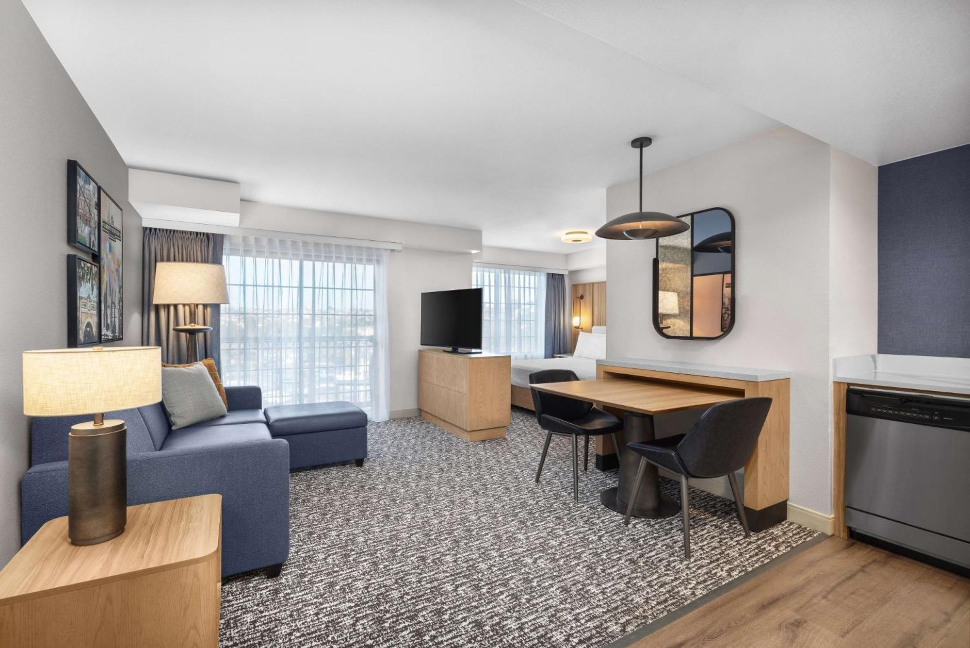 Homewood Suites By Hilton San Diego Airport-Liberty Station מראה חיצוני תמונה