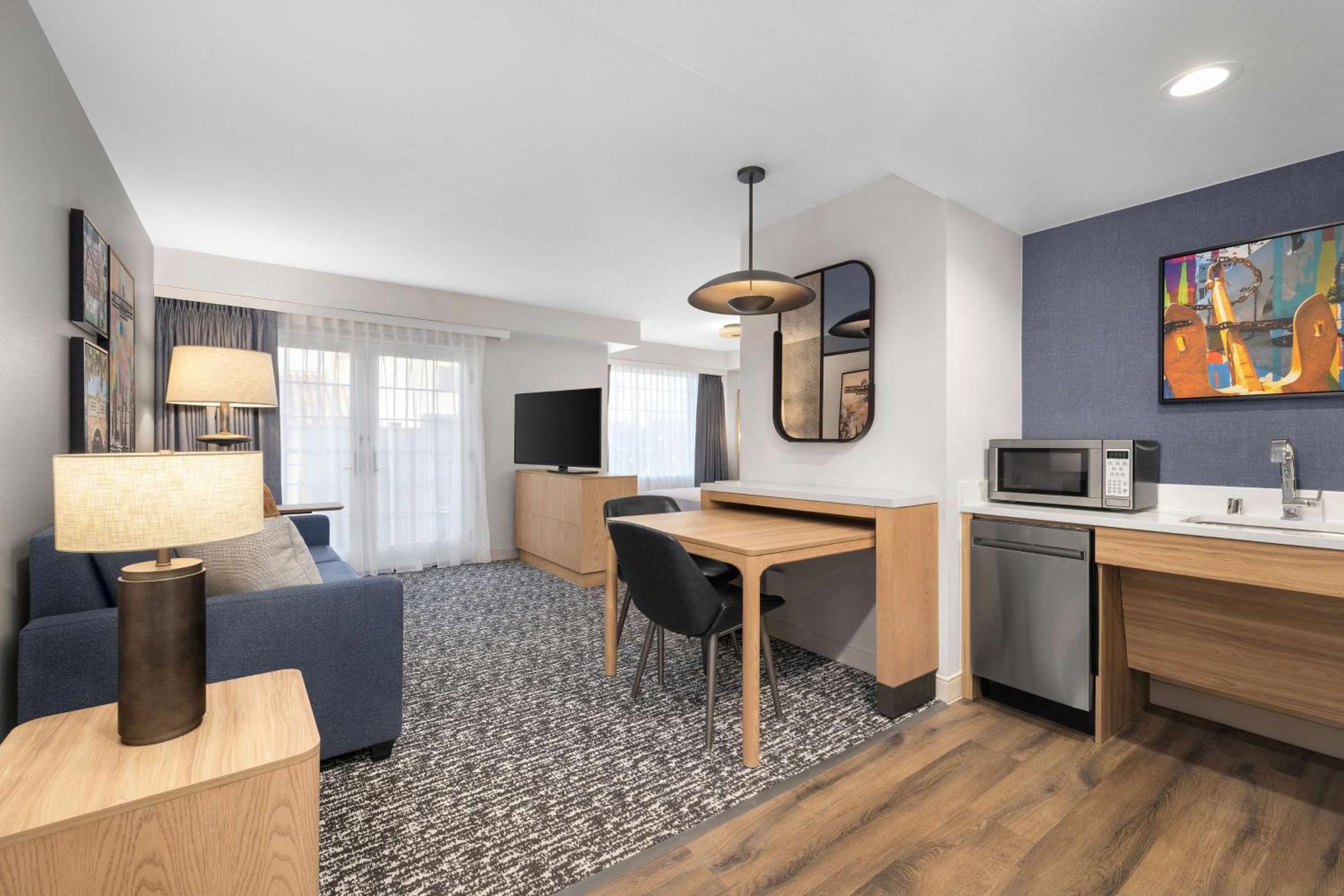 Homewood Suites By Hilton San Diego Airport-Liberty Station מראה חיצוני תמונה