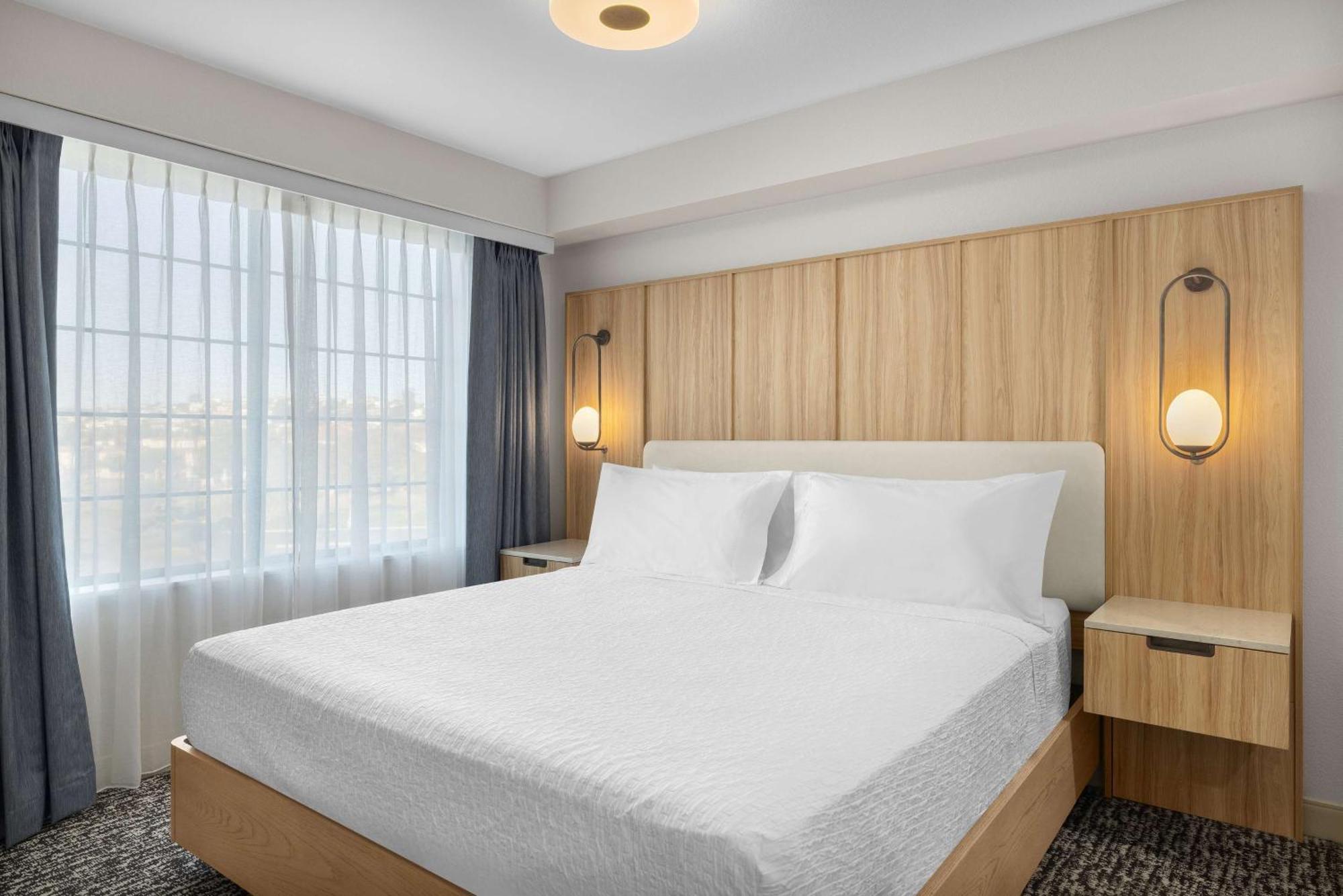 Homewood Suites By Hilton San Diego Airport-Liberty Station מראה חיצוני תמונה