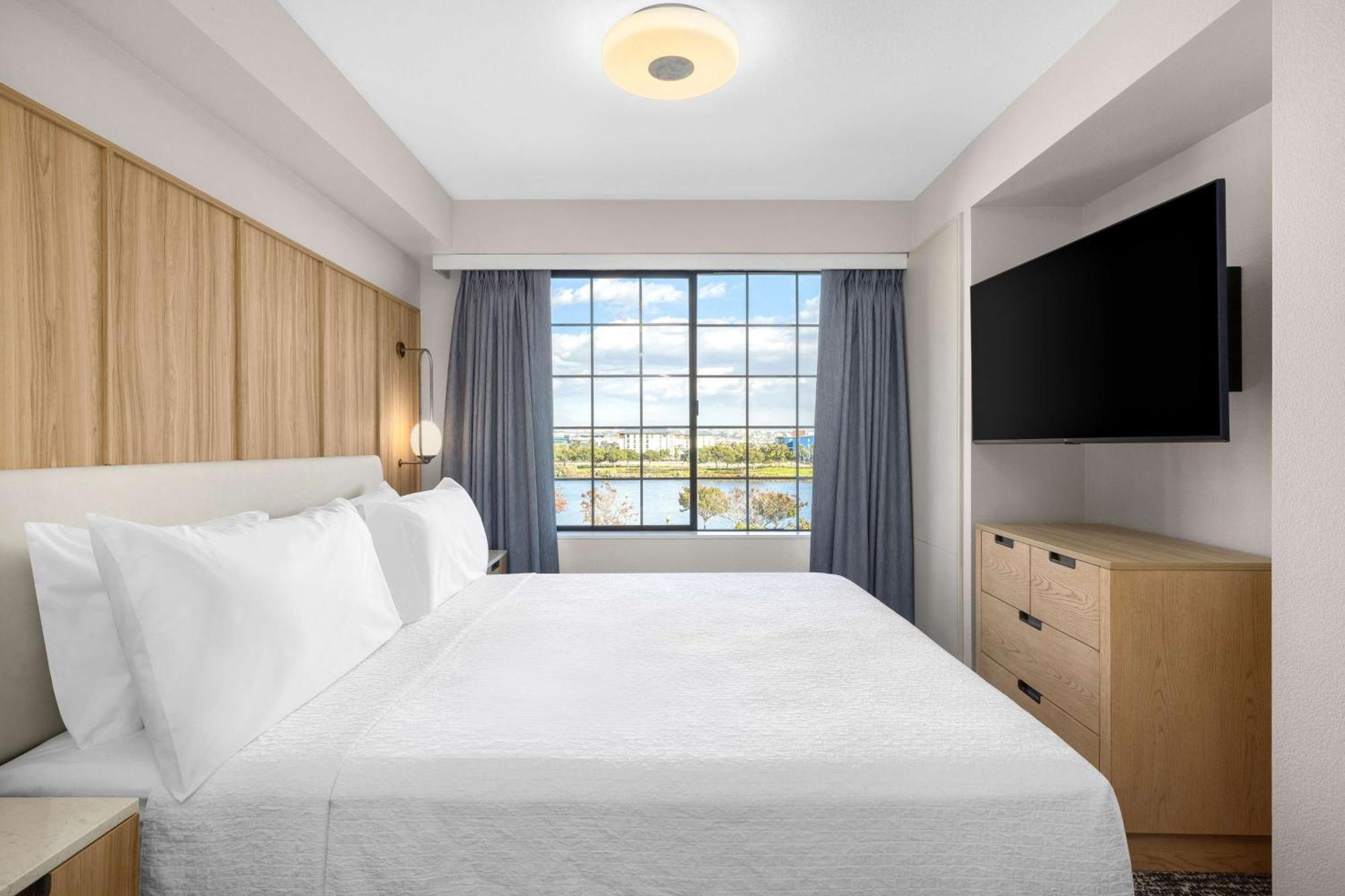 Homewood Suites By Hilton San Diego Airport-Liberty Station מראה חיצוני תמונה